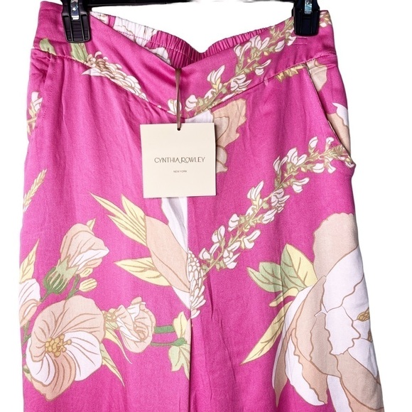 CYNTHIA ROWLEY NWT Tie Front Top and Pants Set Size Small in Pink Floral - Picture 9 of 14